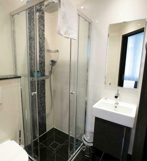 חדר סטנדרט, Great St Helen