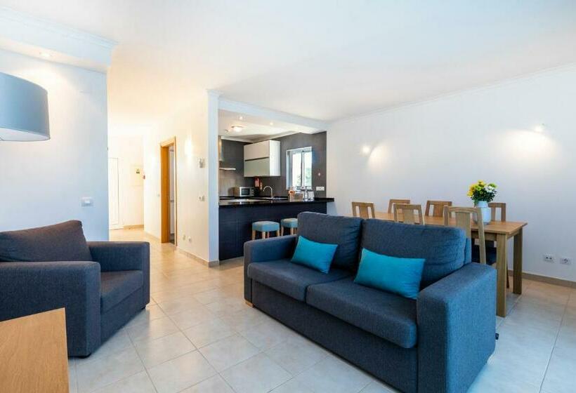 ویلای 2 خوابه, Hello Villas