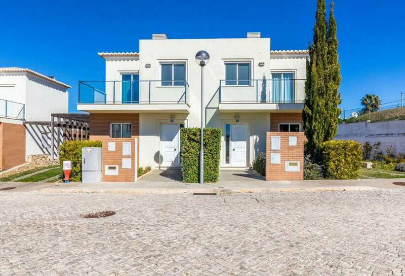 ویلای 1 خوابه, Hello Villas