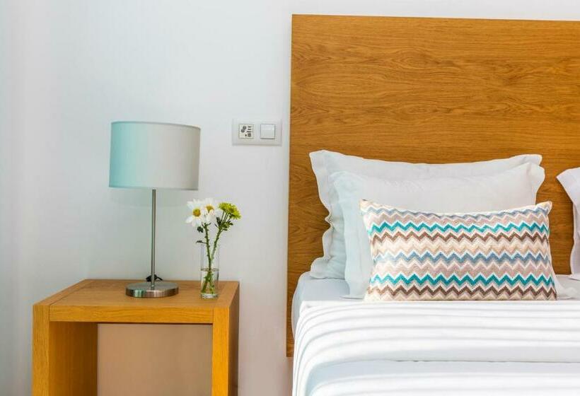 ویلای 2 خوابه, Hello Villas