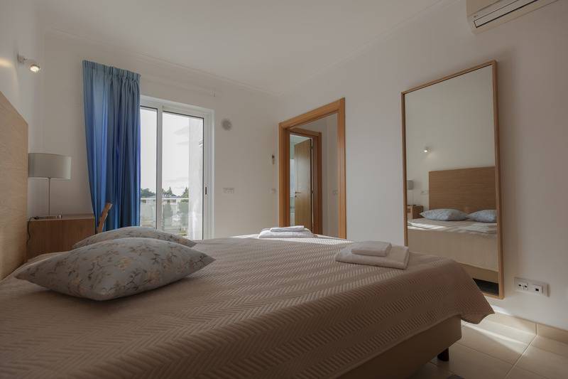 ویلای 1 خوابه, Hello Villas