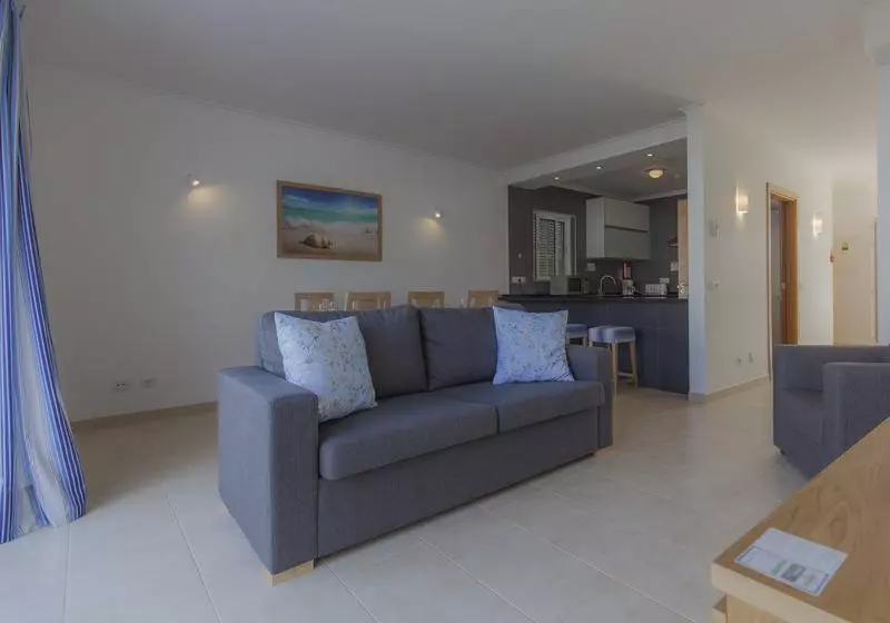 ویلای 1 خوابه, Hello Villas