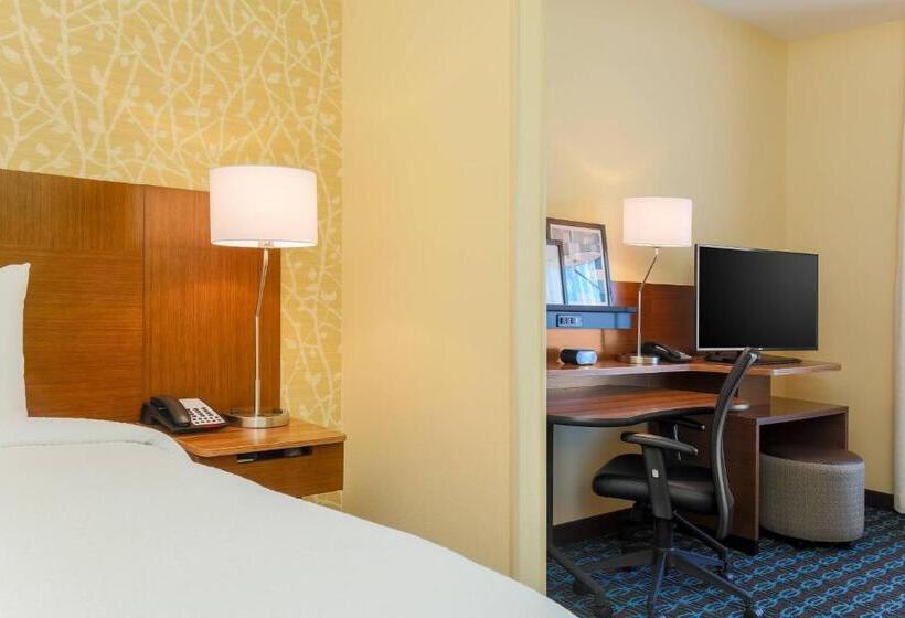 جناح سرير كينج, Fairfield Inn & Suites By Marriott Alexandria