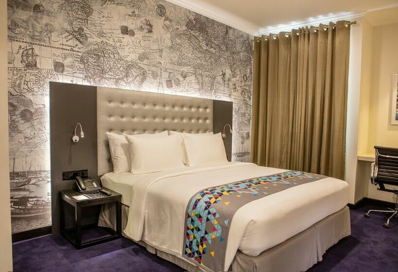 חדר סופריור, Fairway Colombo