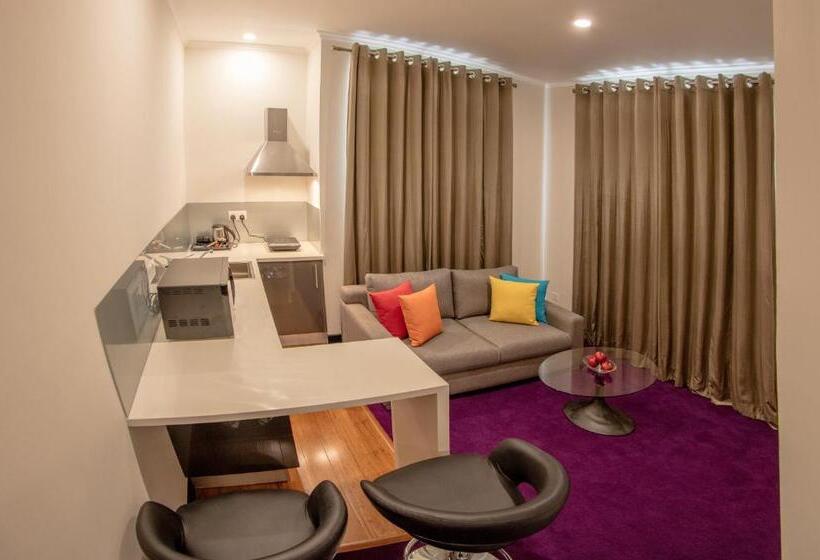 סוויטת סופריור, Fairway Colombo