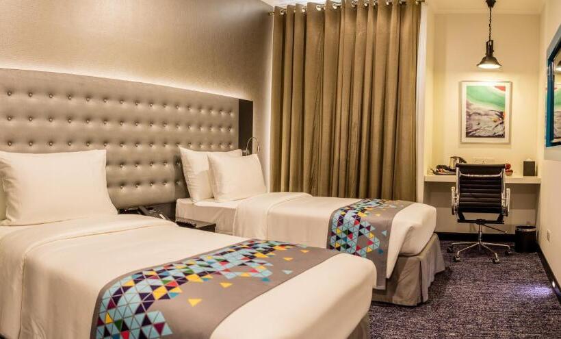 סוויטה דלוקס, Fairway Colombo