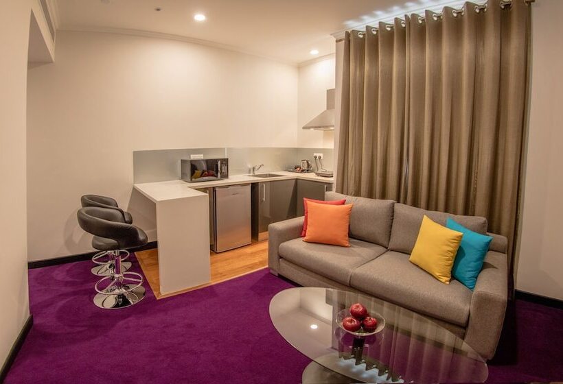 סוויטת סופריור, Fairway Colombo