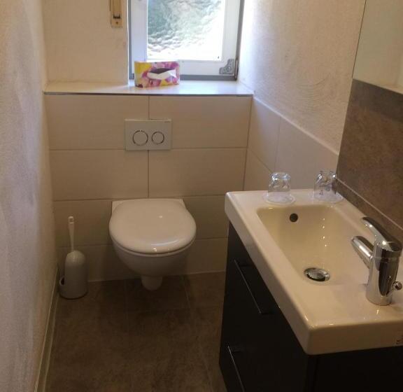 Номер Economy, Forsthaus