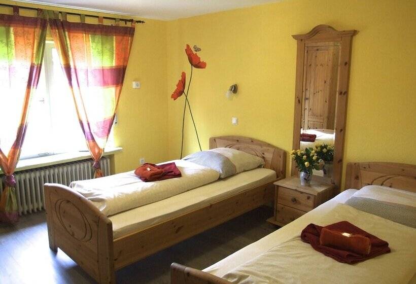 Номер Economy, Forsthaus