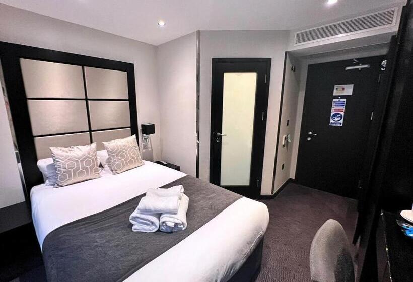 חדר סטנדרט, Great St Helen