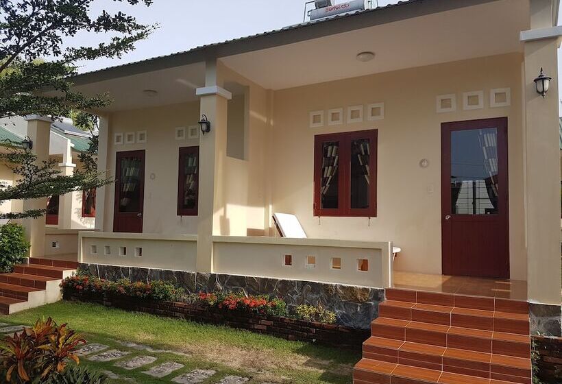 اتاق لوکس سه تخته, Herbal Hotel & Spa