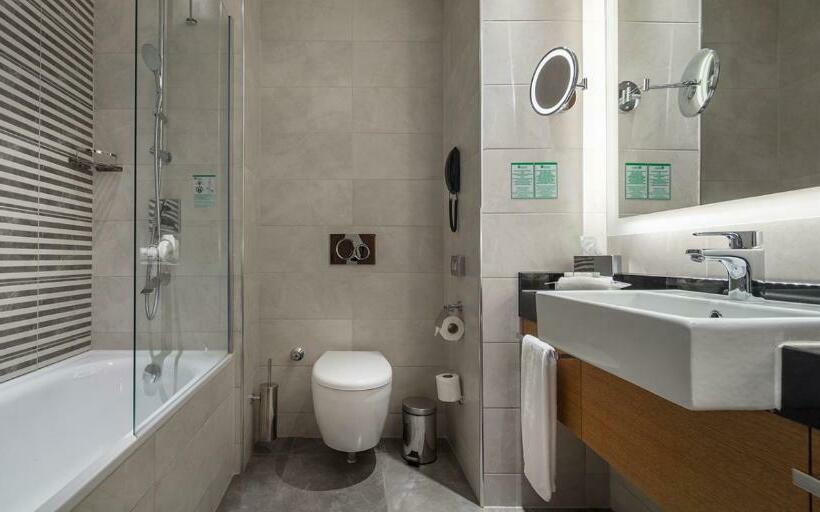 Номер Стандарт, Holiday Inn Istanbul Tuzla Bay, An Ihg