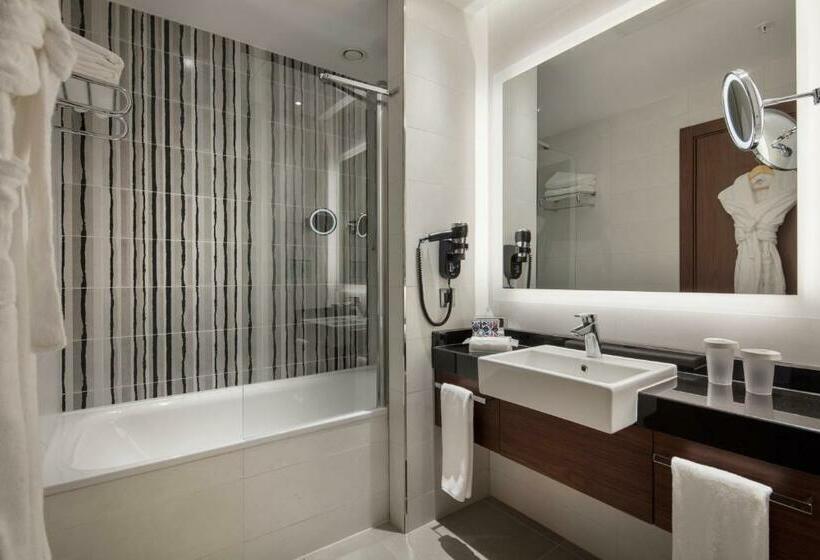 Номер Стандарт Вид на Море, Holiday Inn Istanbul Tuzla Bay, An Ihg