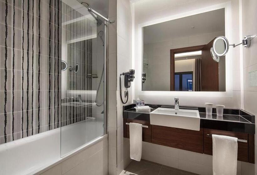 キングサイズベッドのスイートルーム, Holiday Inn Istanbul   Tuzla Bay, An Ihg