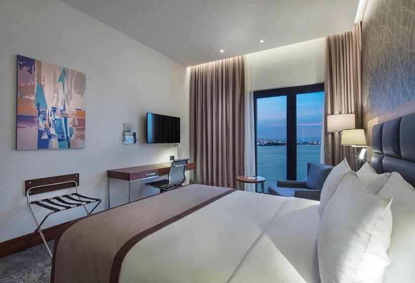 キングサイズベッドのスタンダードルーム, Holiday Inn Istanbul   Tuzla Bay, An Ihg