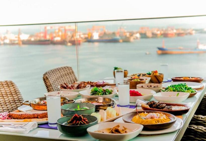 Стандартный Номер Кровать Кинг, Holiday Inn Istanbul Tuzla Bay, An Ihg