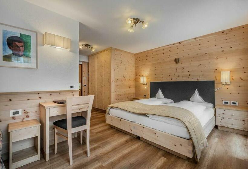 חדר סטנדרט, La Stua