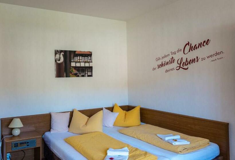 اتاق استاندارد یک نفره, Landhotel & Restaurant Kains Hof