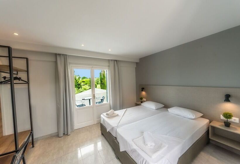 Студия Стандарт, Nikos Villas