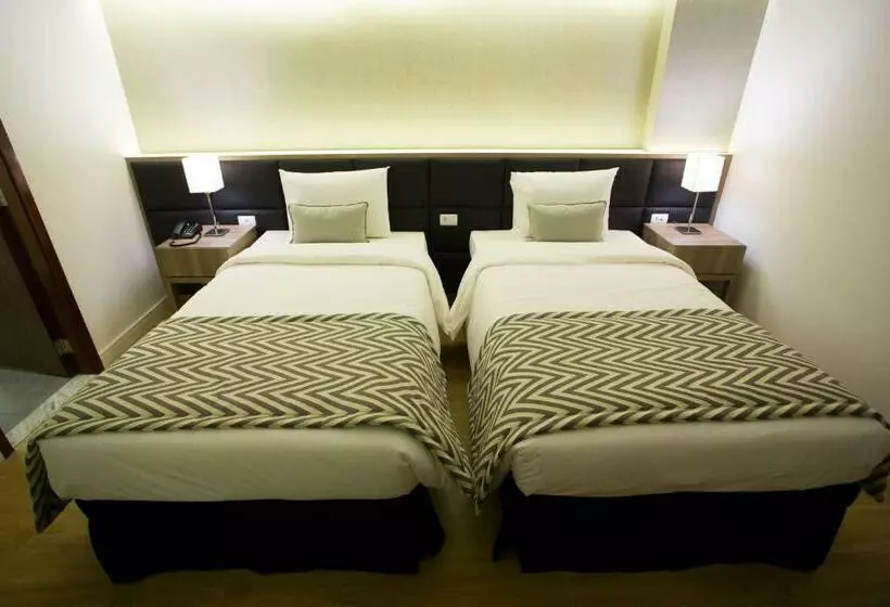 Standard-huone, Royal Regency Palace