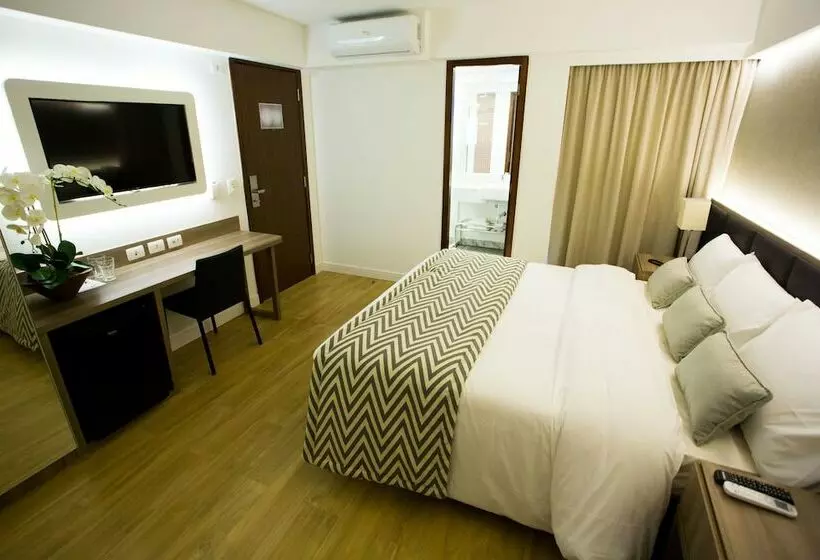 Standard-huone, Royal Regency Palace