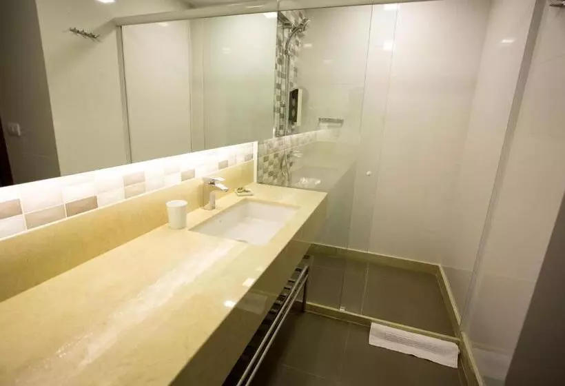 Deluxe-huone, Royal Regency Palace