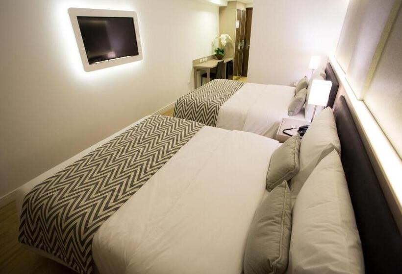 חדר סטנדרט לארבעה, Royal Regency Palace