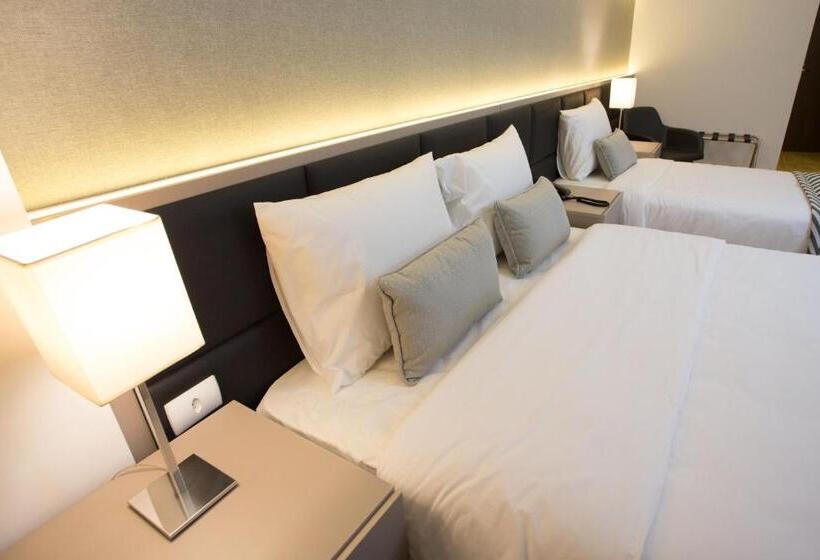 חדר דלוקס לשלושה, Royal Regency Palace