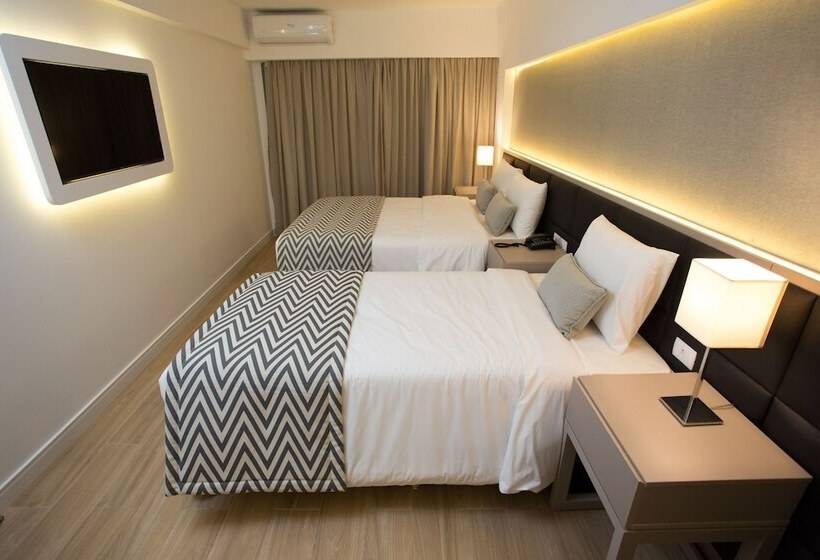 חדר סטנדרט לשלושה, Royal Regency Palace