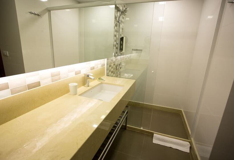 חדר דלוקס, Royal Regency Palace