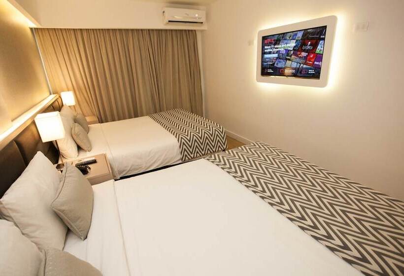 חדר סטנדרט לארבעה, Royal Regency Palace