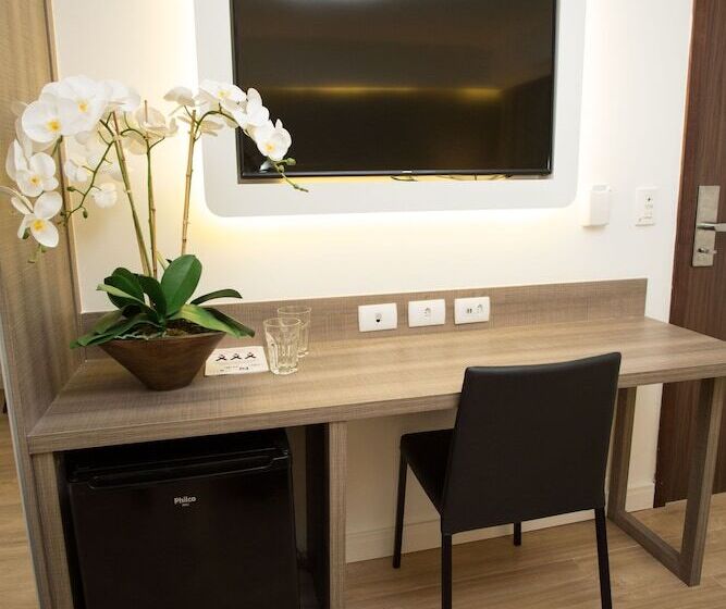 חדר דלוקס, Royal Regency Palace