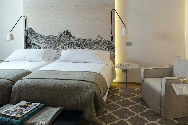 חדר סטנדרט לארבעה, Royal Regency Palace