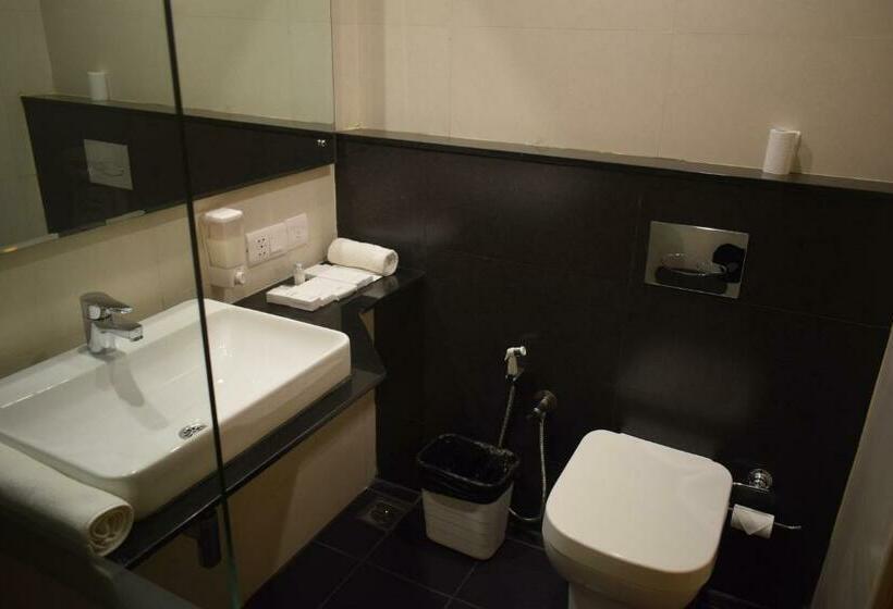 Quarto Premium com Varanda, Starlit Suites Kochi