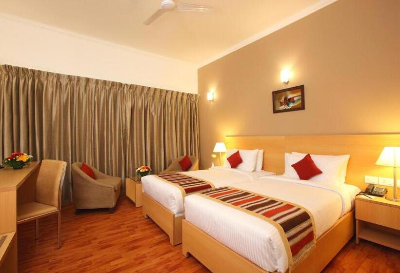 Superior suite with pool view, Starlit Suites Kochi