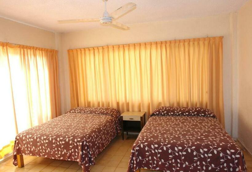 Четырехместный Номер Стандарт, Terramar