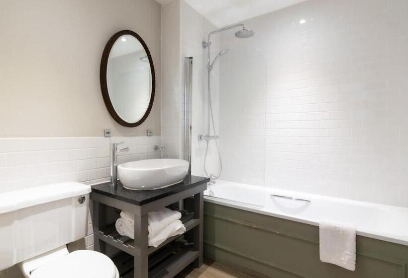 수피리어 룸, Tulse Hill