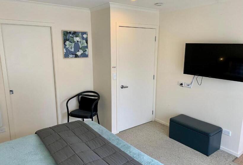 סטודיו דלוקס פנימי, March Apartments