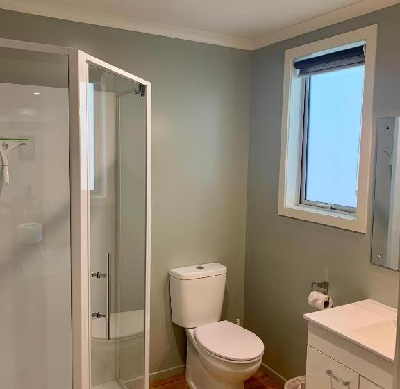 דירת חדר בקומת קרקע, March Apartments