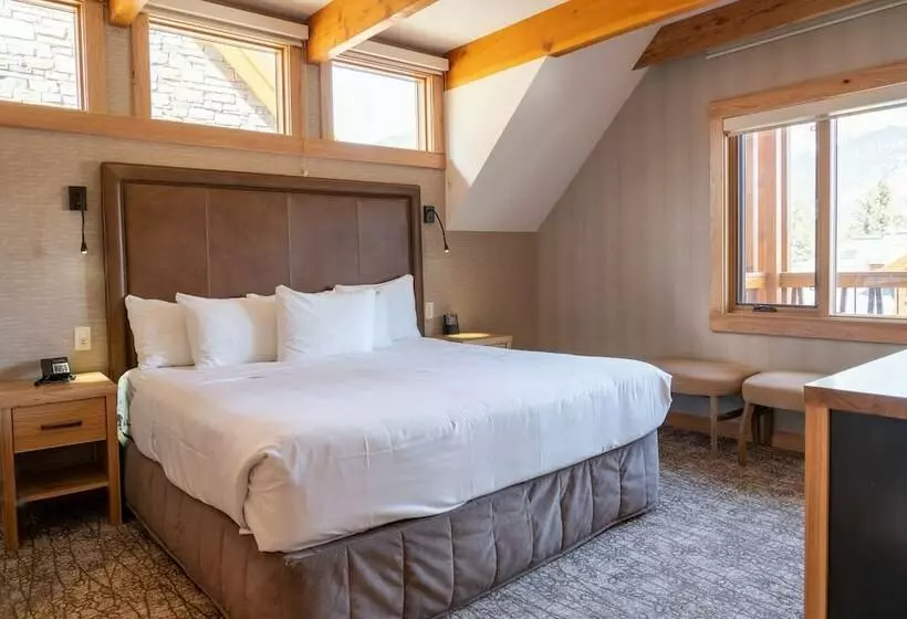 スイート, Moose Hotel And Suites