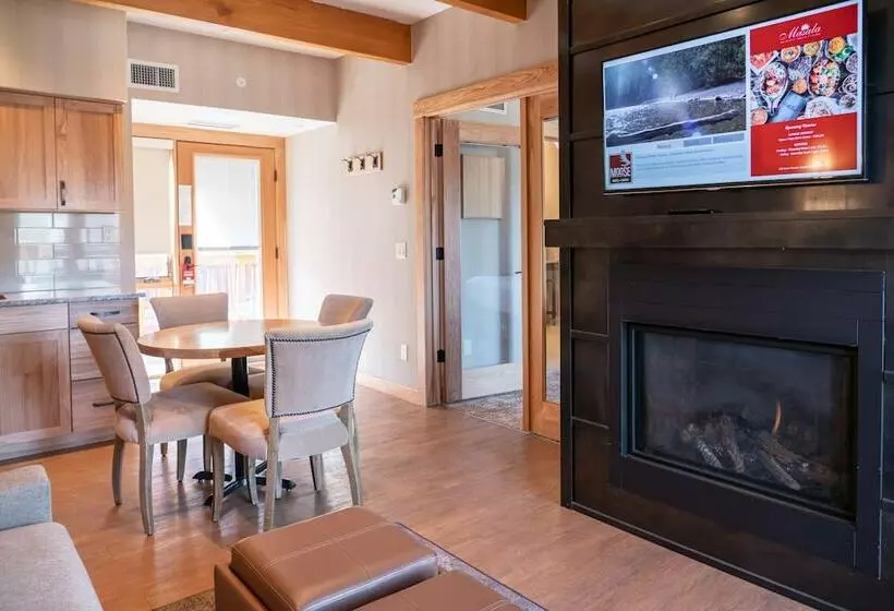 スイート, Moose Hotel And Suites