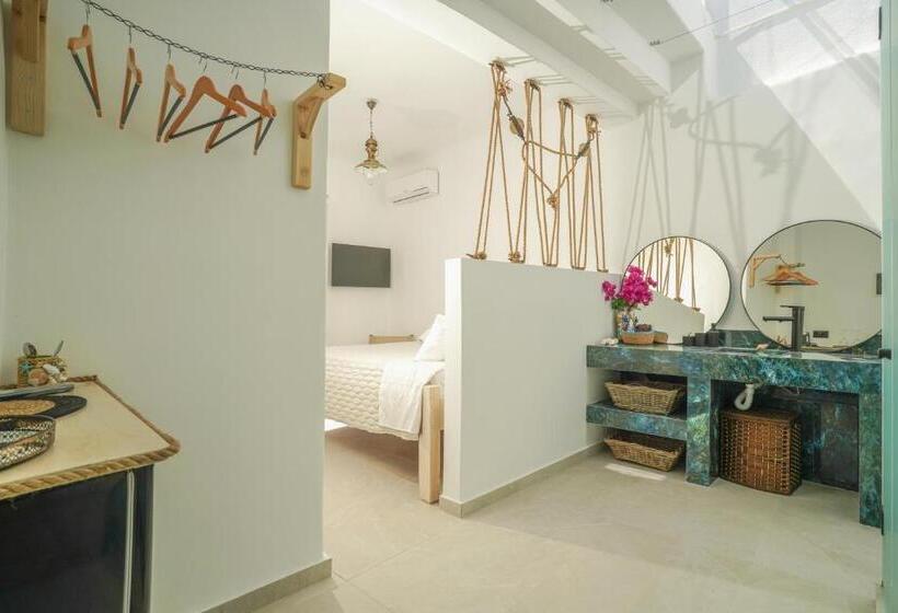 Номер Deluxe, Seabed Suites Mykonos