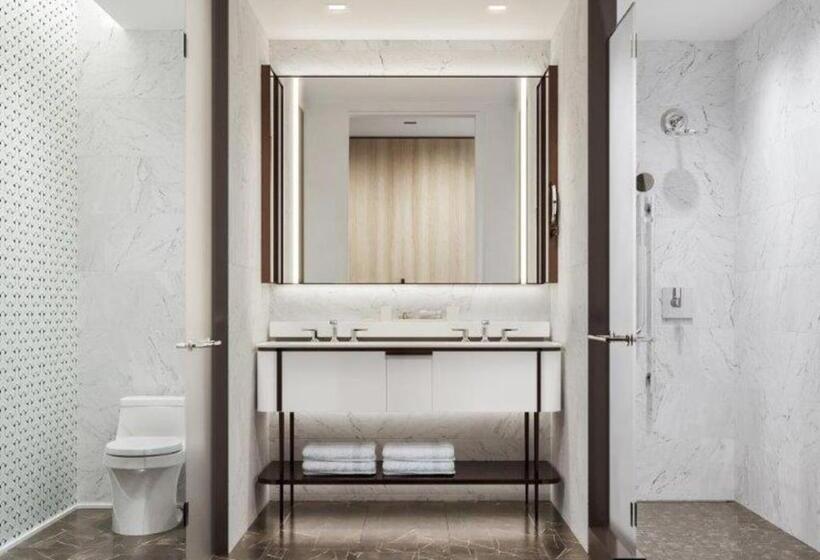 スタンダードインサイドビュールーム, The Crescent Hotel, Fort Worth