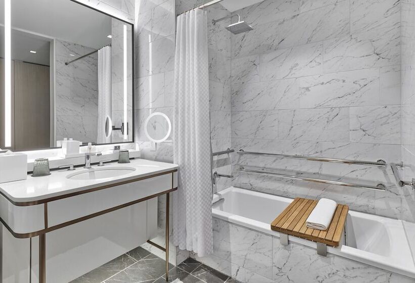 スイート, The Crescent Hotel, Fort Worth