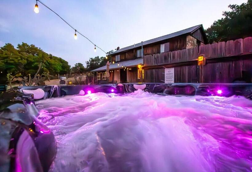 豪华工作室, A Barn At The Quarry