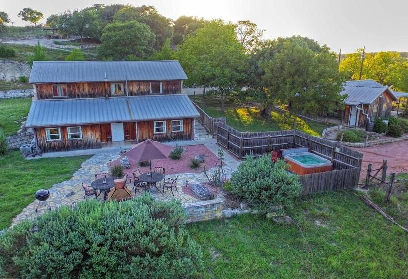 豪华工作室, A Barn At The Quarry