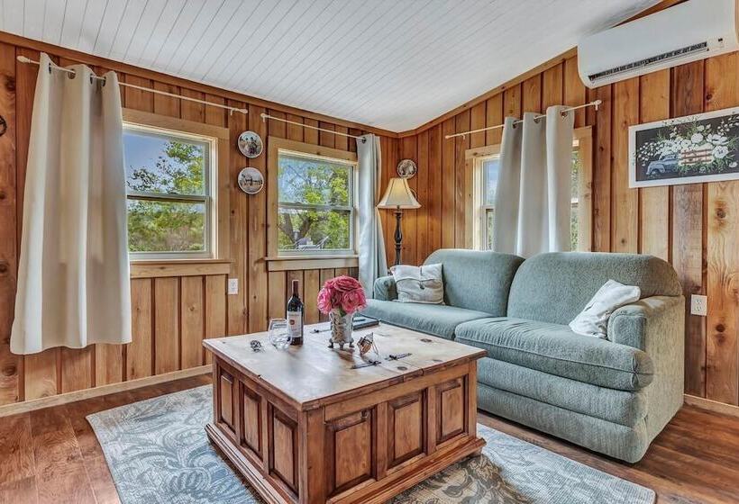 豪华工作室, A Barn At The Quarry