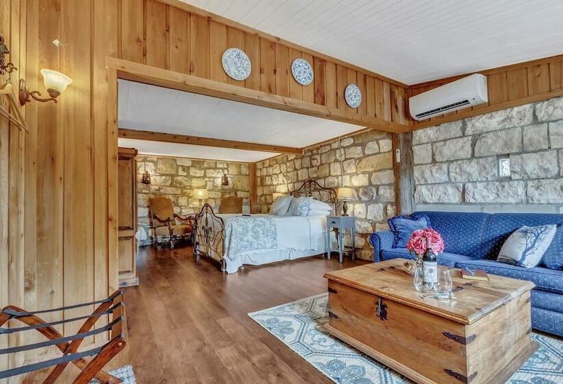 豪华工作室, A Barn At The Quarry