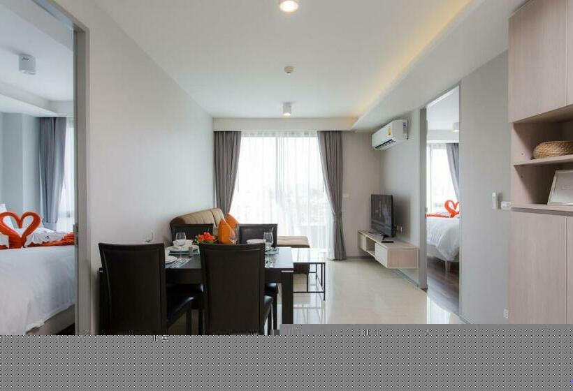 سوئیت 2 خوابه, 6th Avenue Surin Beach