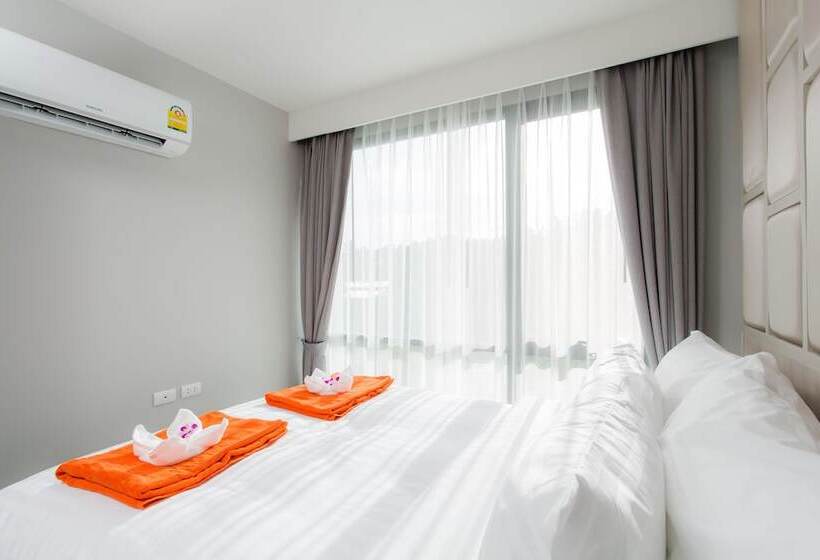 سوییت, 6th Avenue Surin Beach